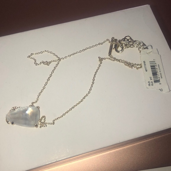Kendra Scott Jewelry - Necklace Kendra Scott Jewelry - Necklace